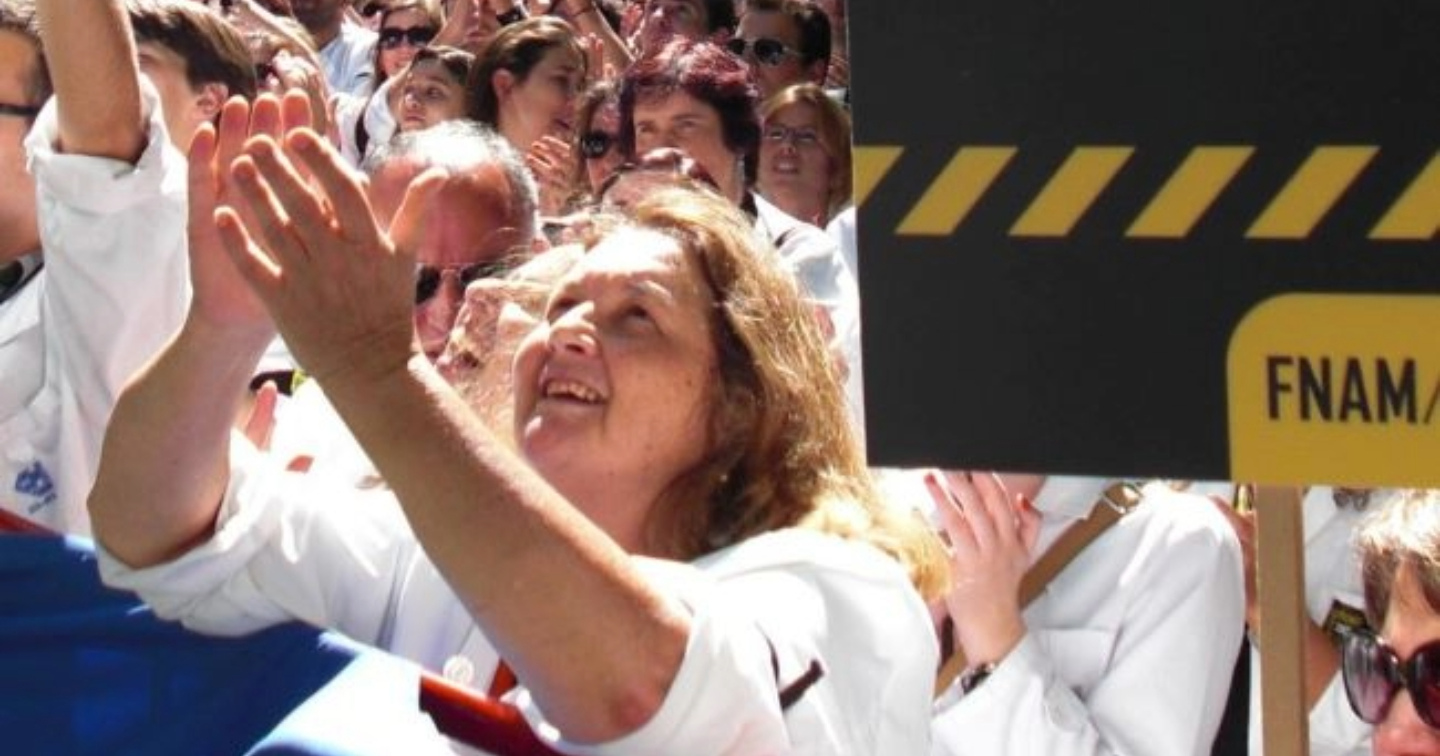 Nota de pesar pelo falecimento da colega Adélia Pinhão